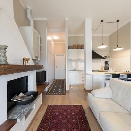 Casa Viky, * تْشيرنوبيو